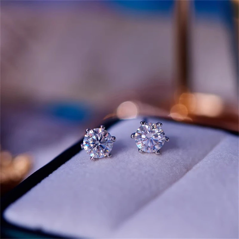 925银莫桑石银制品 经典六爪低托50分S925银镶莫桑钻耳钉