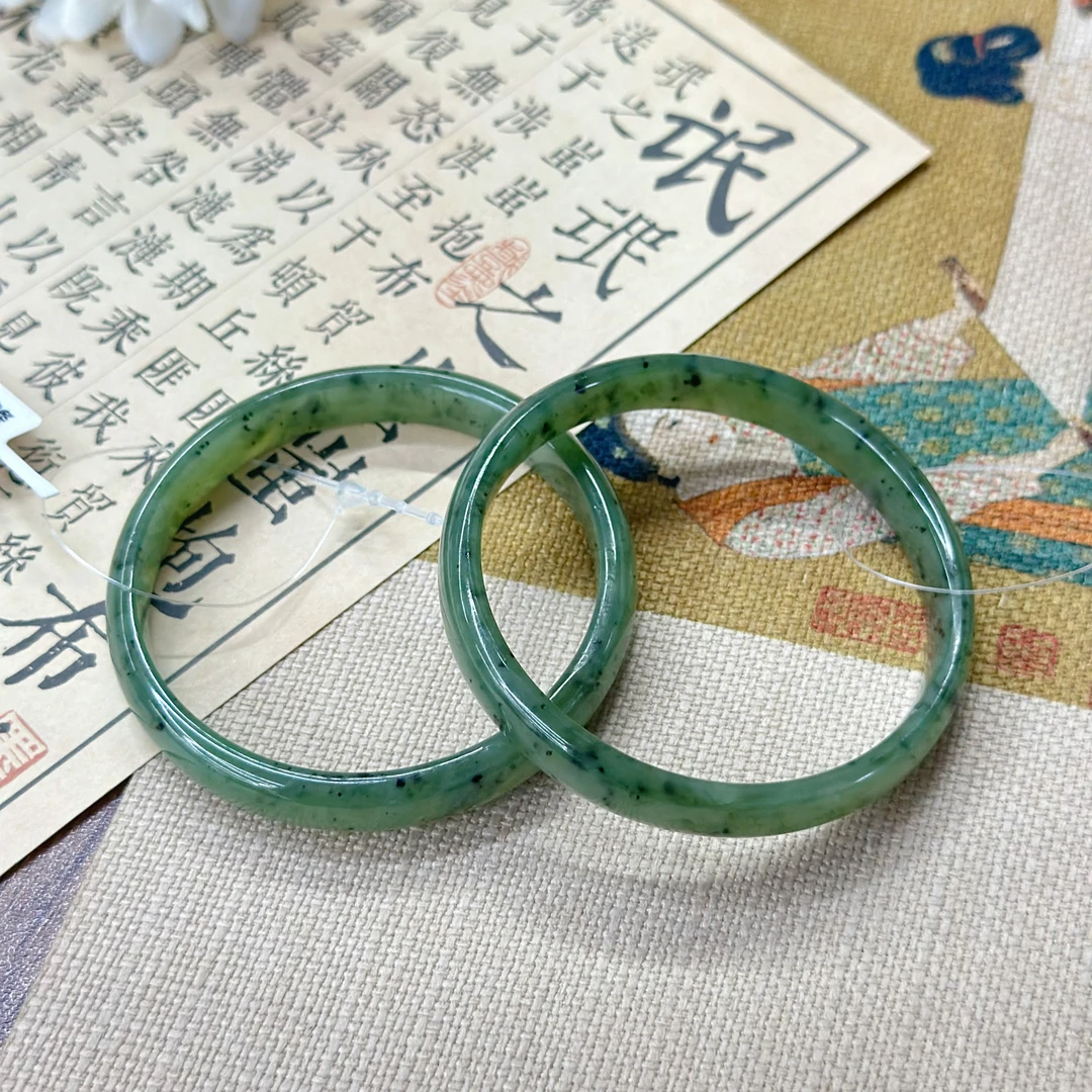 俄料碧玉宽条镯子有色点多样性发一