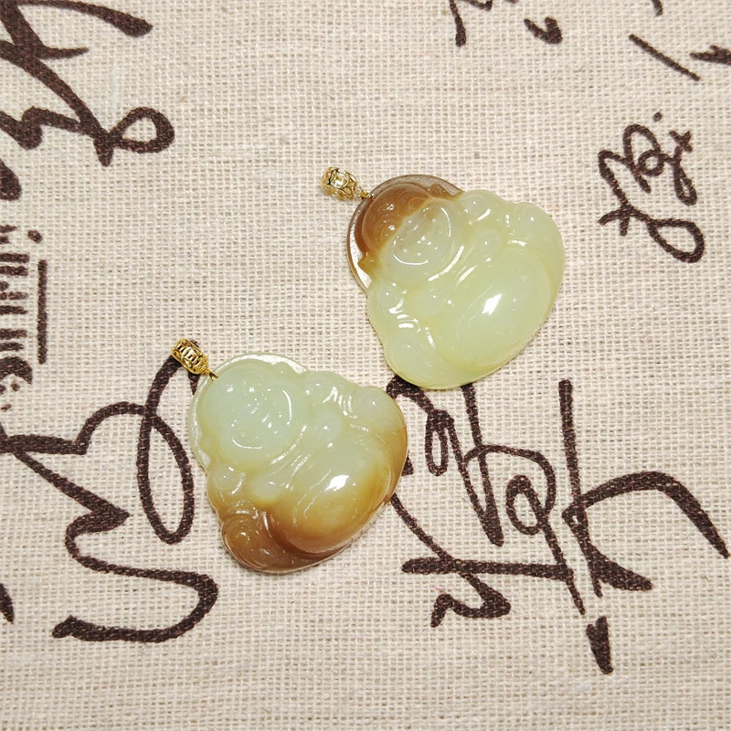 和田玉糖料18K金镶嵌佛公吊坠多样性发一