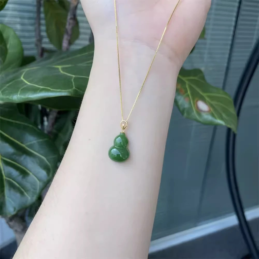 18K金镶碧玉葫芦吊坠约18*13*6mm不含链