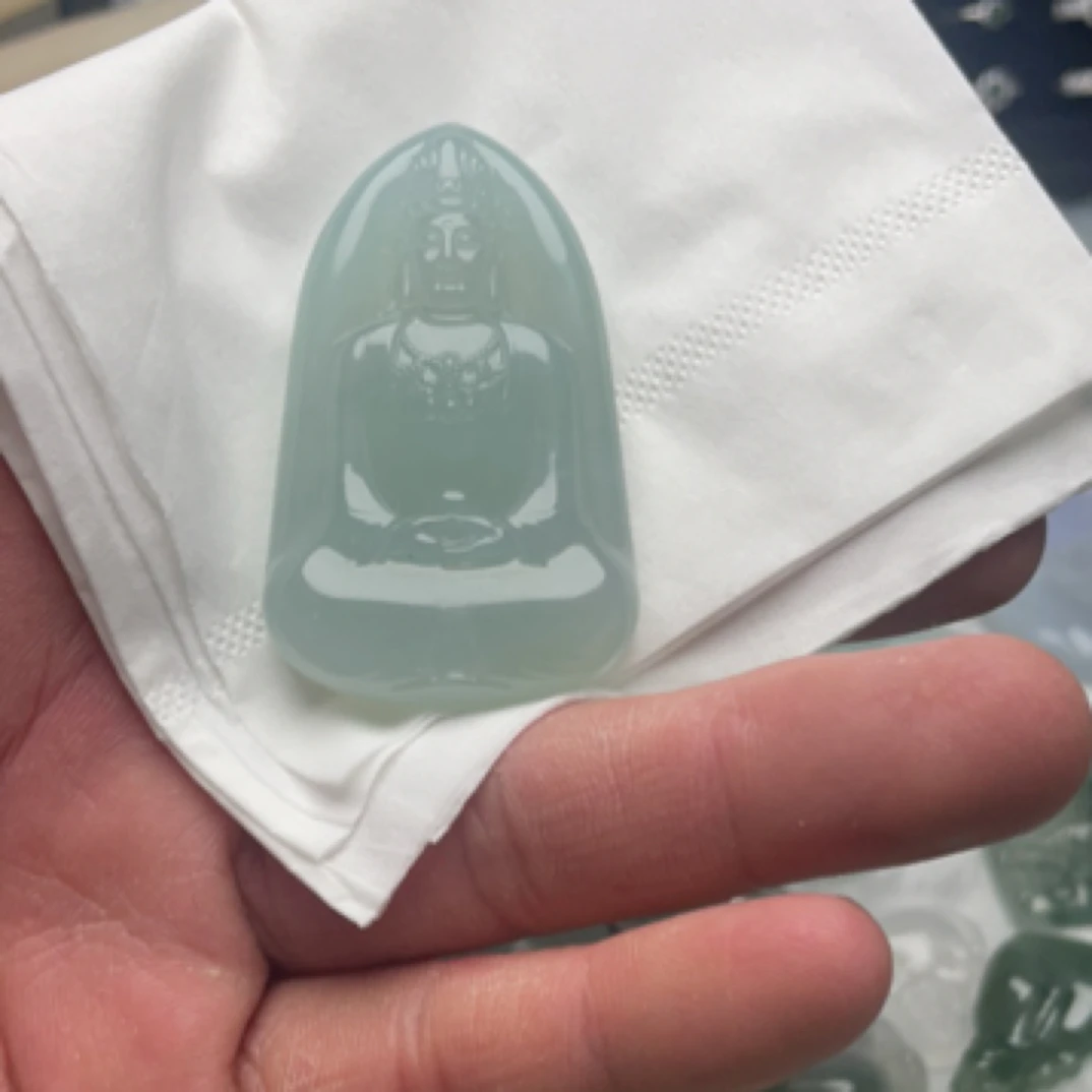 天然缅甸翡翠吊坠