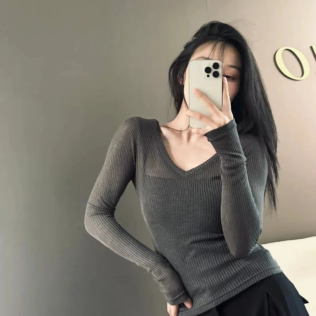 V领防晒罩衫T恤 透气小众别致薄款设计感外套女装修身长袖女装