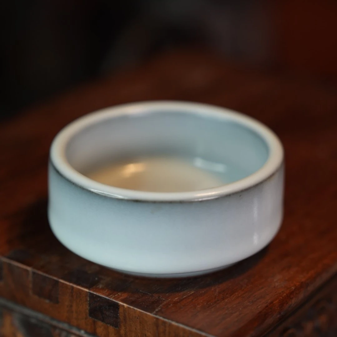 龙泉刘波官青墩杯青瓷普洱杯灰青主人杯品茗杯手工茶道器具天青