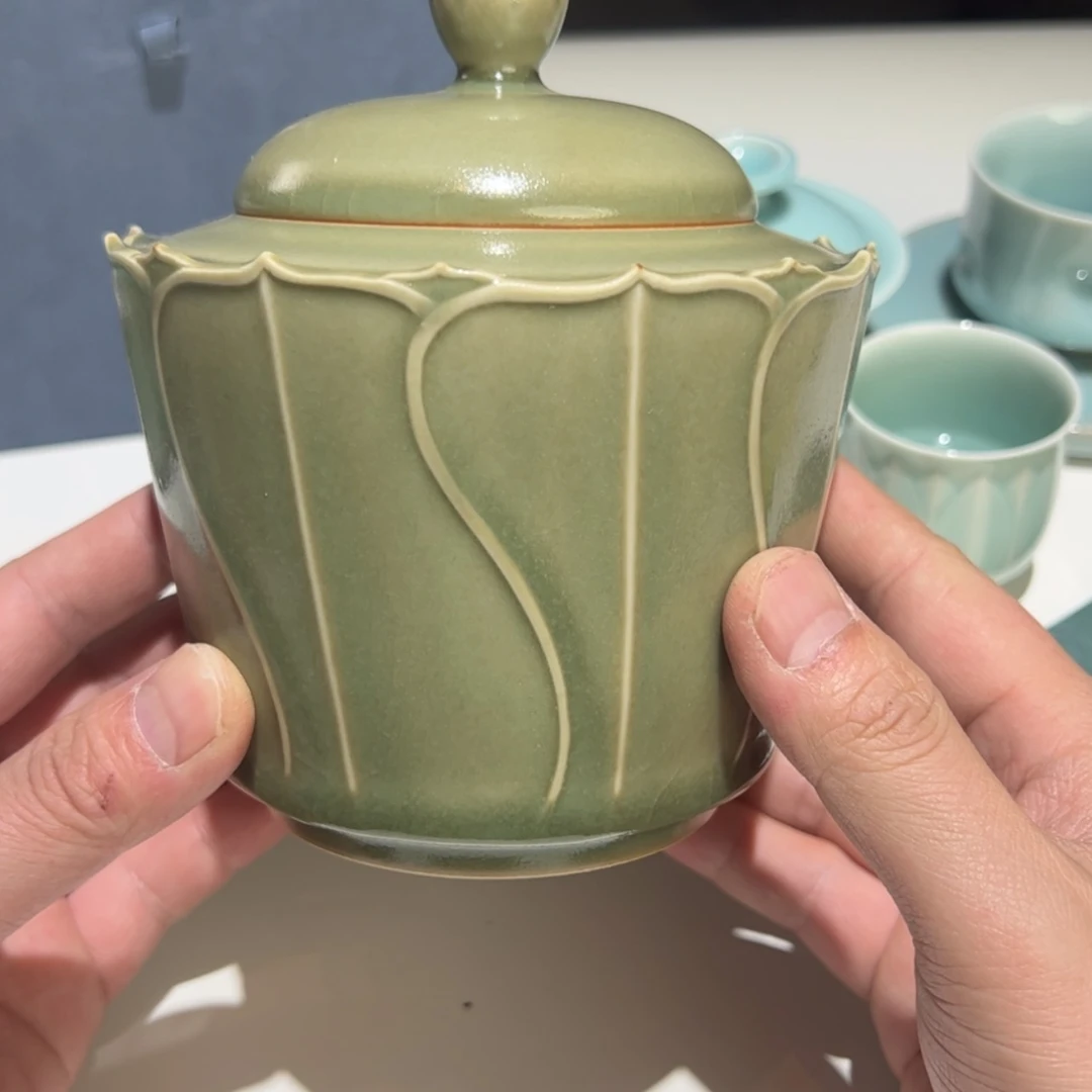 【闪购商品】瓷摆件女****班