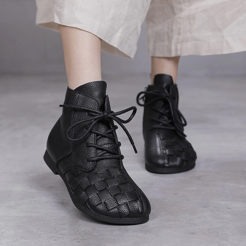 艺鞜2025秋季新款真皮大头娃娃鞋编织系带侧拉链短靴低跟马丁靴女