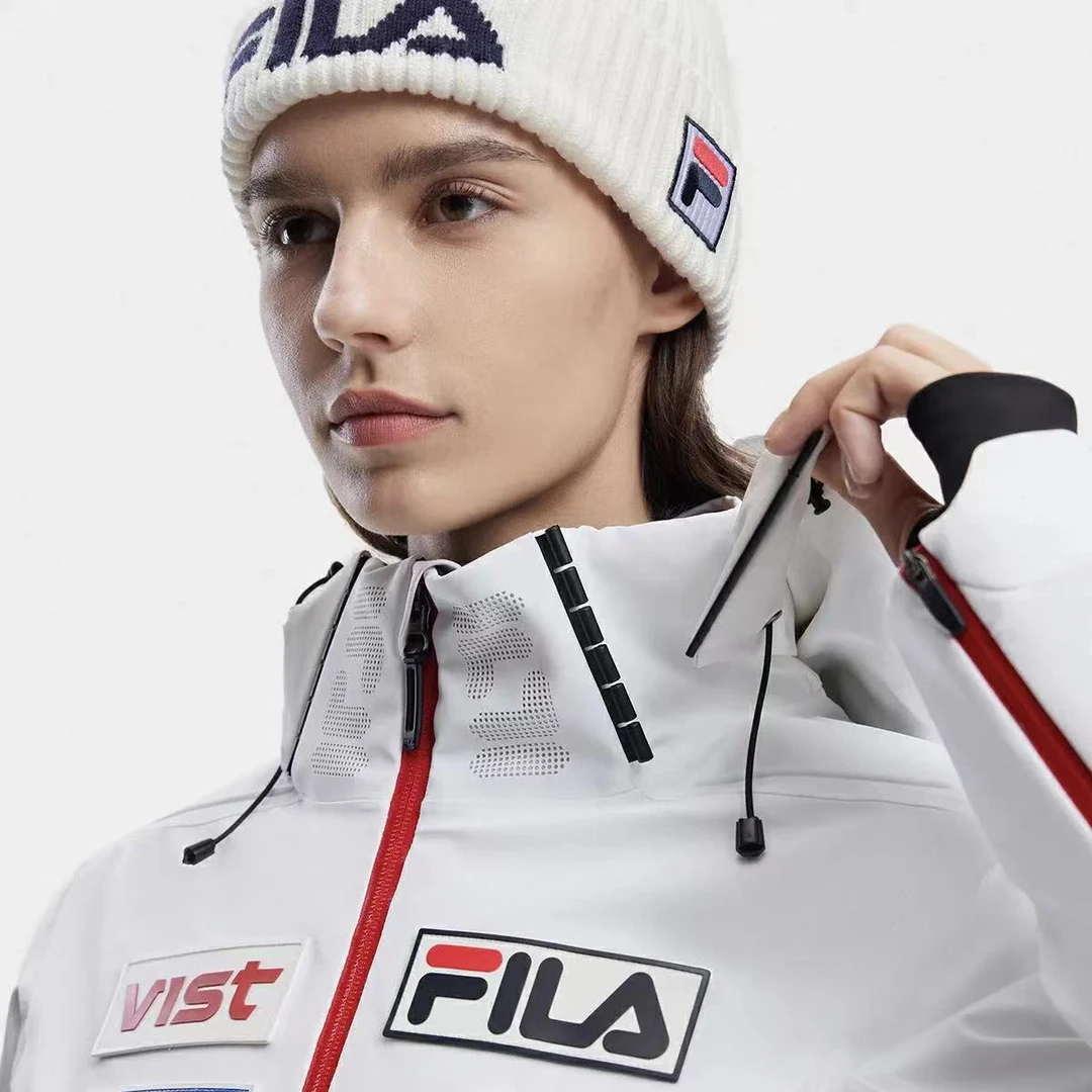 Fila/斐乐五方联名款保暖连帽滑雪服 A11W346921F QD