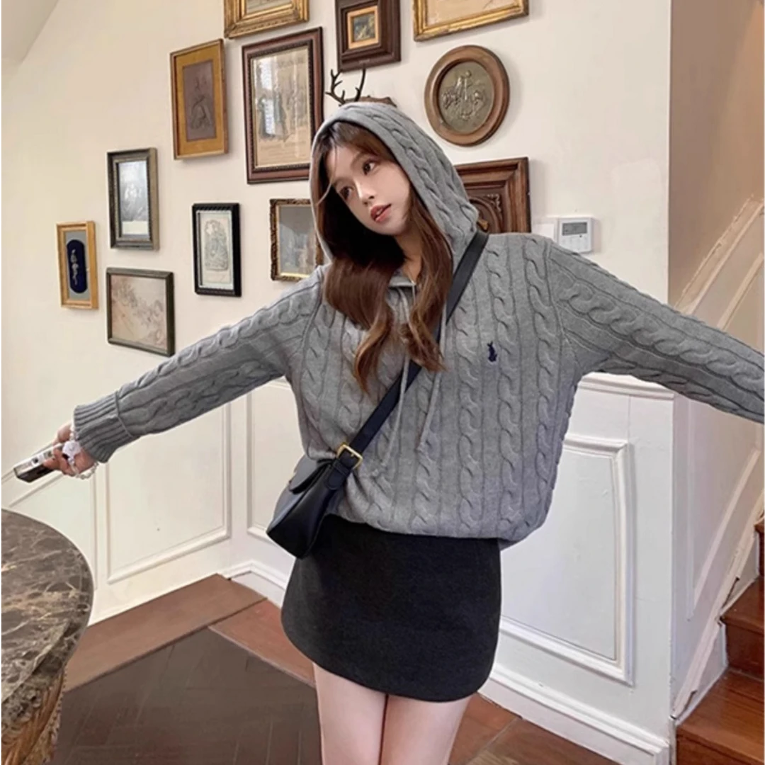 港味复古慵懒麻花连帽毛衣女秋冬百搭宽松休闲软糯套头刺绣针织衫