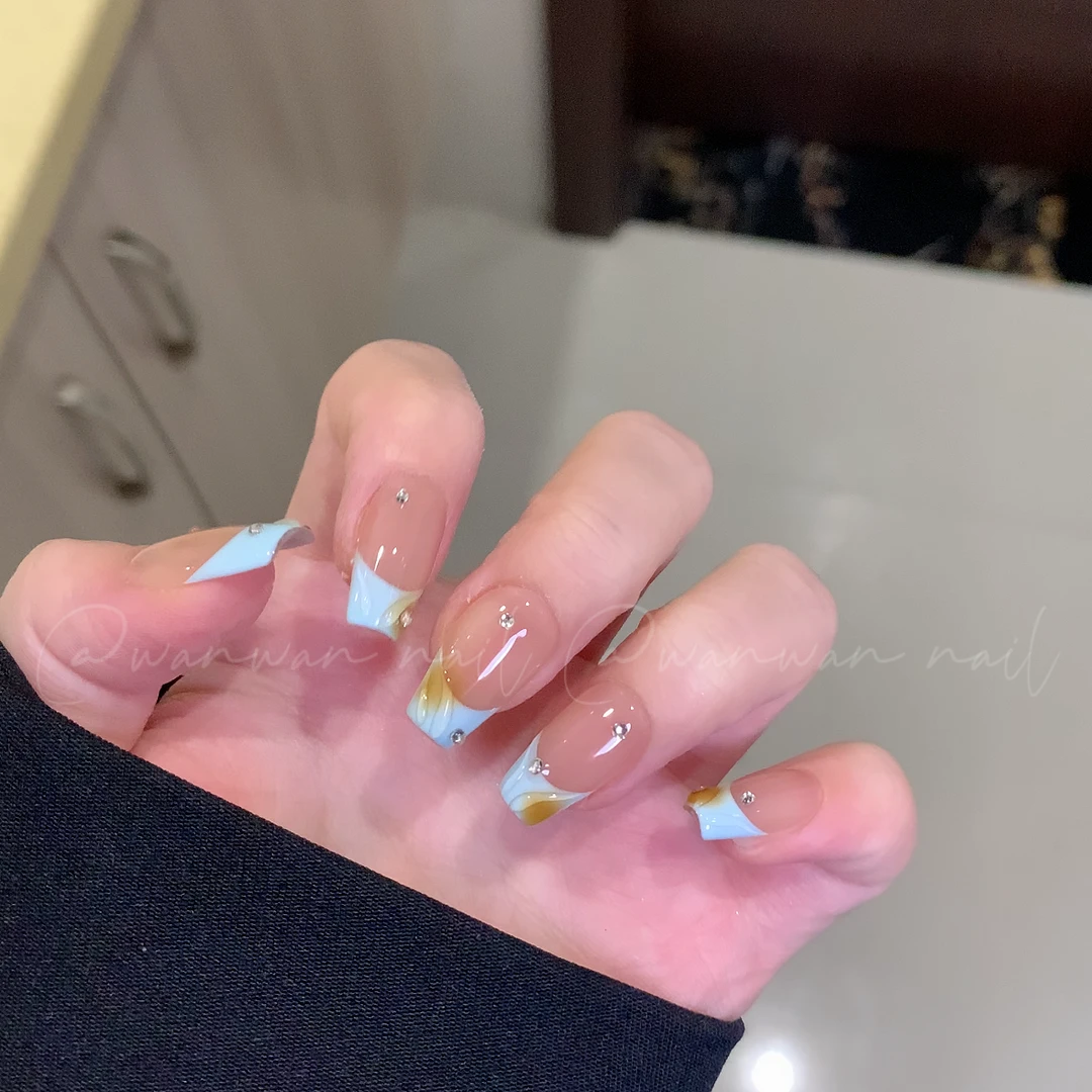 【越界】纯手工晕染夏日蓝色显白立体穿戴甲贴片