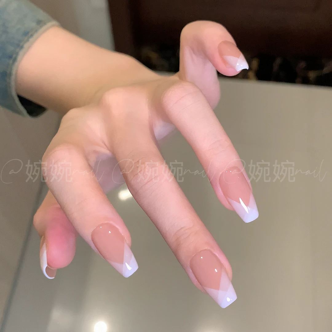 【空白格】纯手工手绘空间感法式纯欲显白温柔百搭穿戴甲贴片