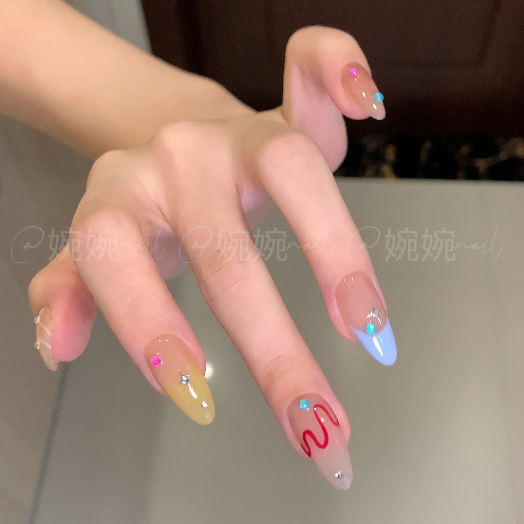 【气球】纯手工手绘多彩组合显白百搭穿戴甲贴片