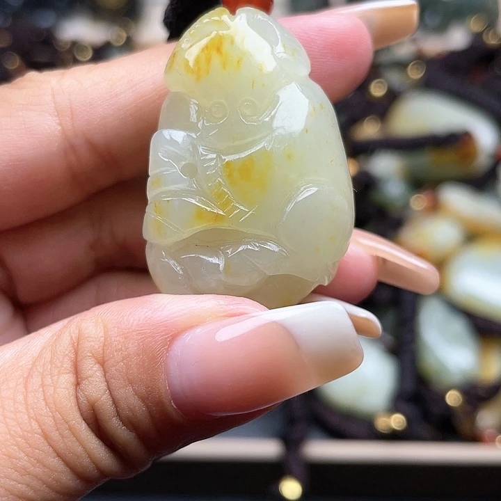 和田玉颈饰未镶嵌