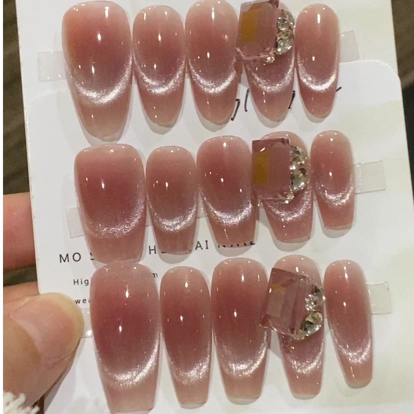 【预售】【灵境】秋冬显白杨梅色微笑猫眼纯手工穿戴甲 堆钻光疗甲