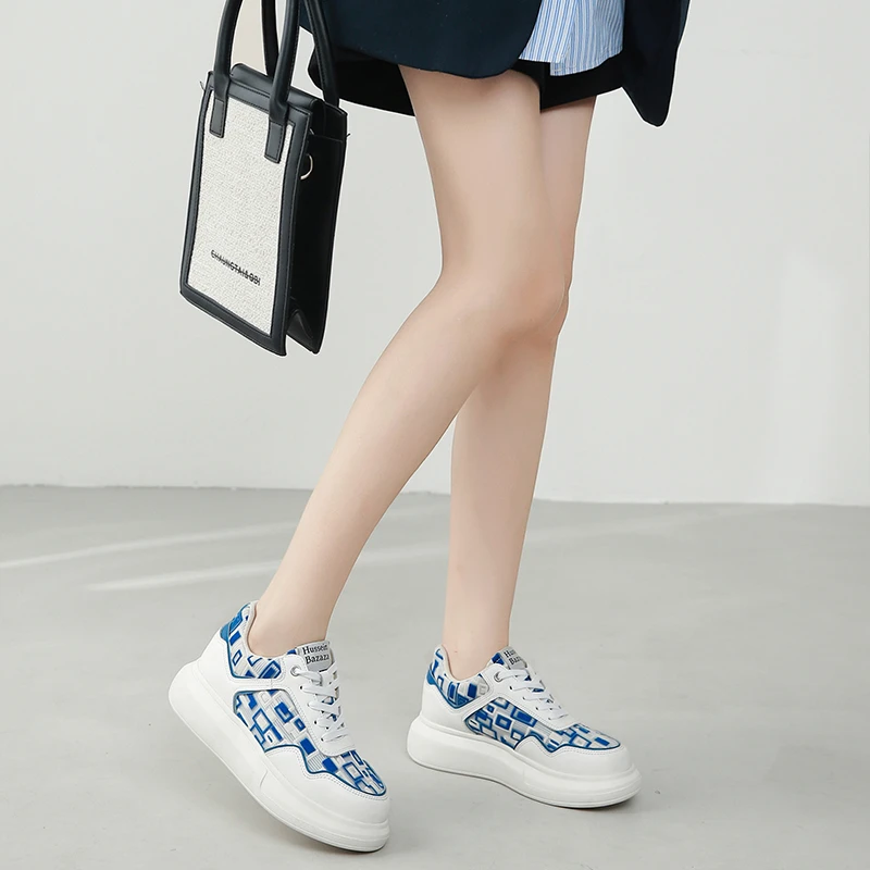厚底板鞋秋季小白鞋女鞋休闲鞋系带学生板鞋时尚小众ins韩版百搭