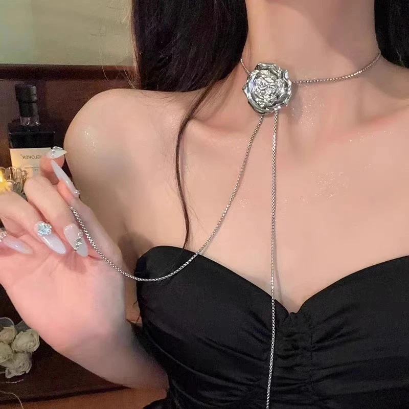 钛钢项链 冷淡风玫瑰花可抽拉项链女气质毛衣链高级感小众颈链ins