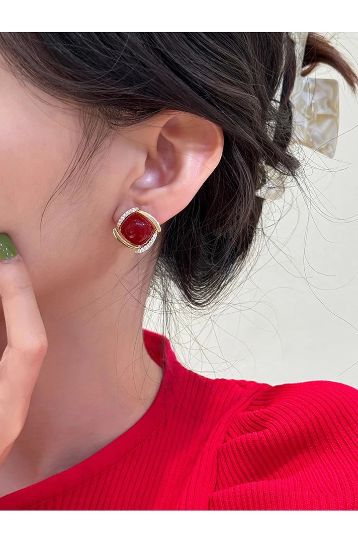 铜合金锆石耳饰 安可拉红色耳环女小巧精致耳钉气质S925银针耳扣