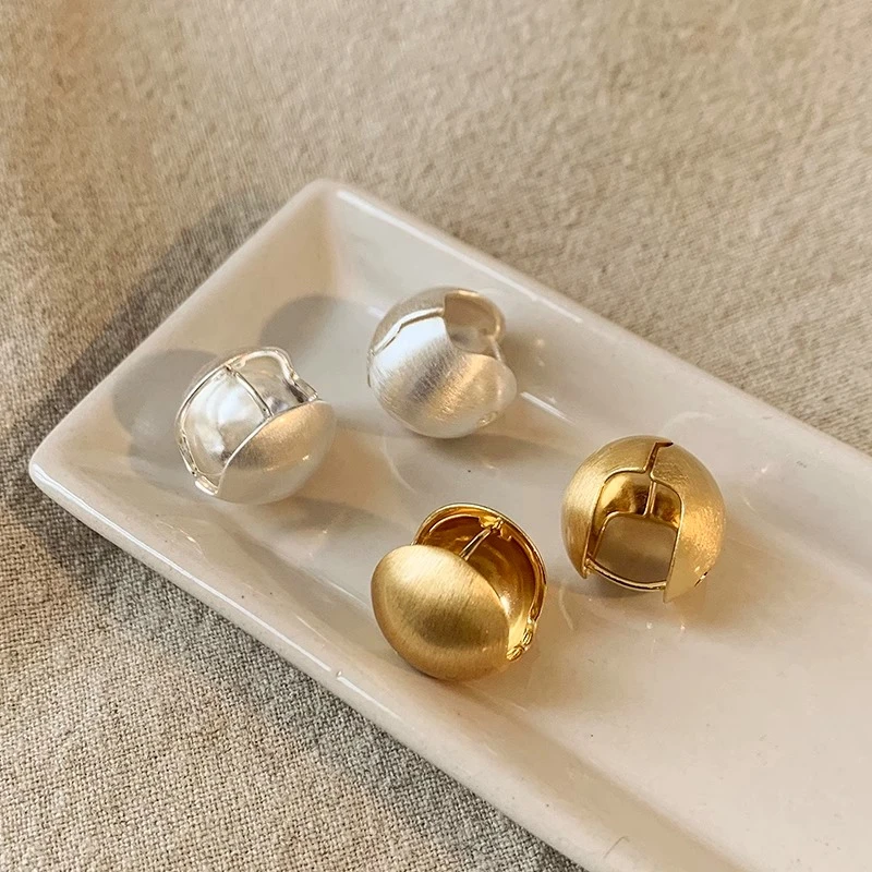 铜合金耳饰 拉丝圆球耳环女高级感小众耳扣2024新款气质耳钉耳饰