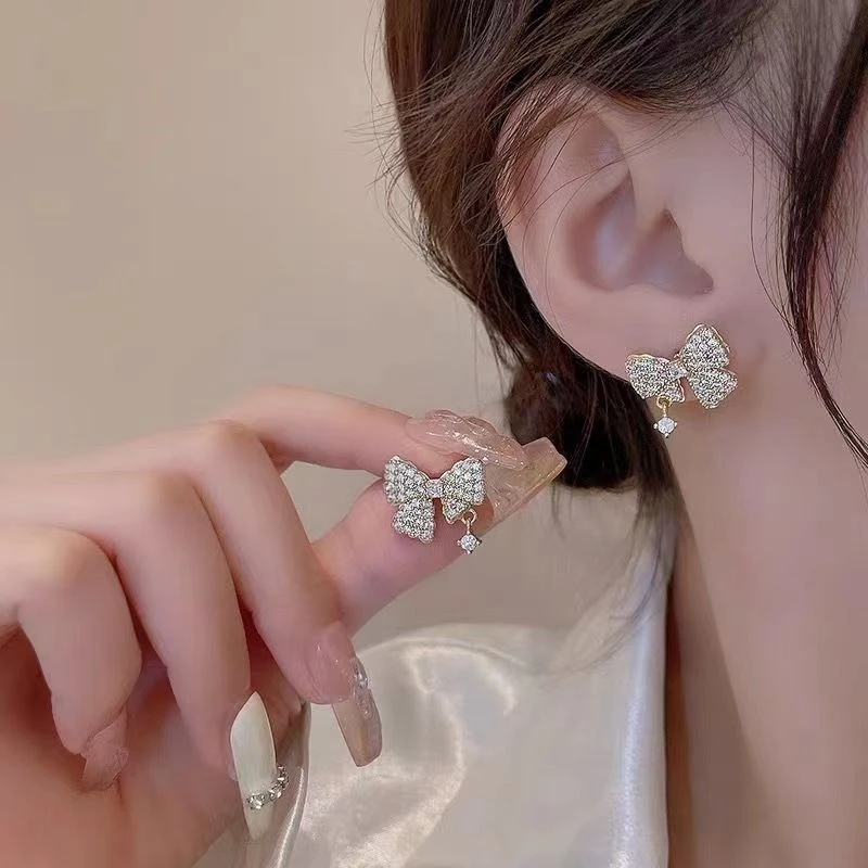 新款轻奢小众设计感蝴蝶甜美超仙简约耳环1473