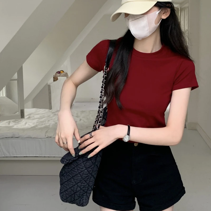 红色正肩短款甜辣上衣女夏季2024年新款美式修身显瘦百搭短袖t恤