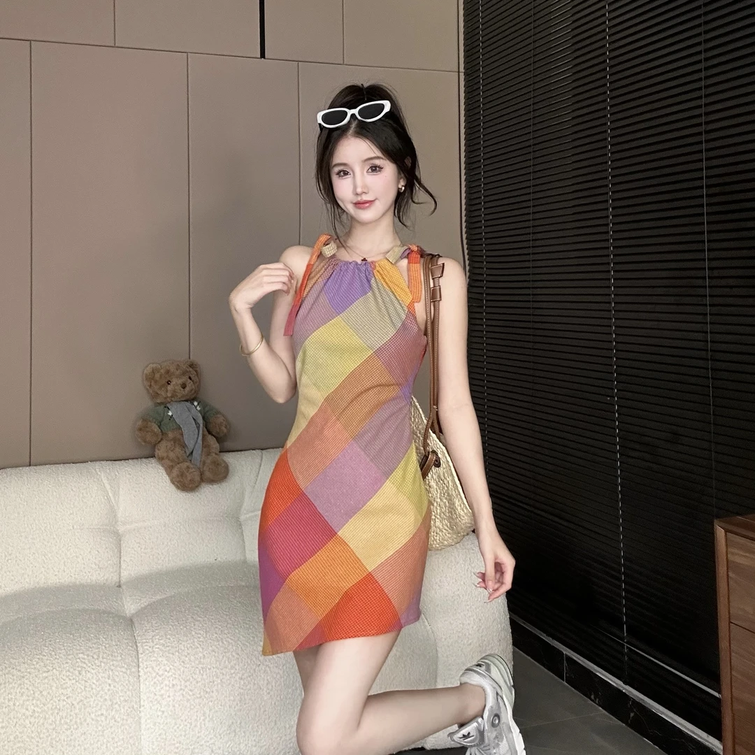 呜呜定制 多巴胺彩色格子裙小众吊带连衣裙 6336