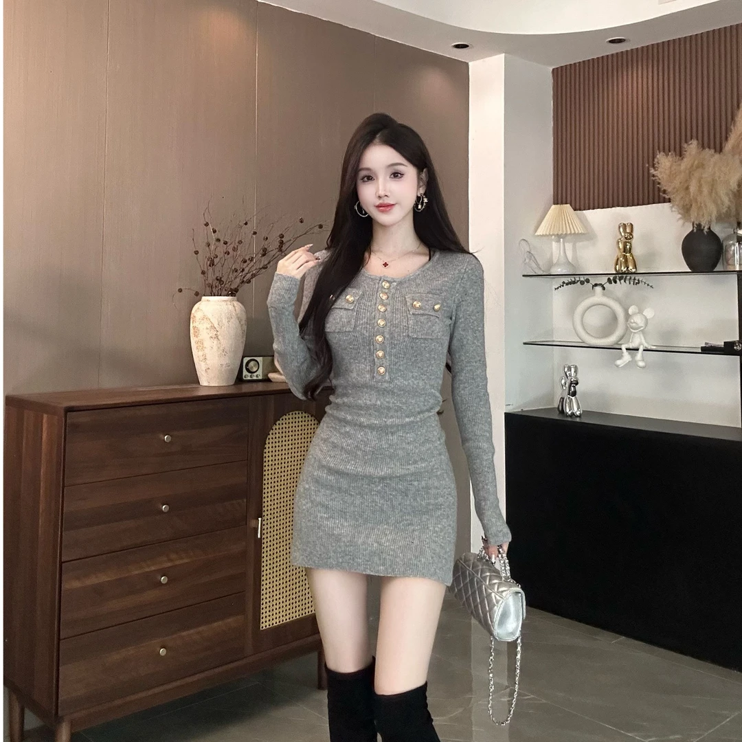 呜呜定制 秋冬新款单排扣修身连衣裙 6578