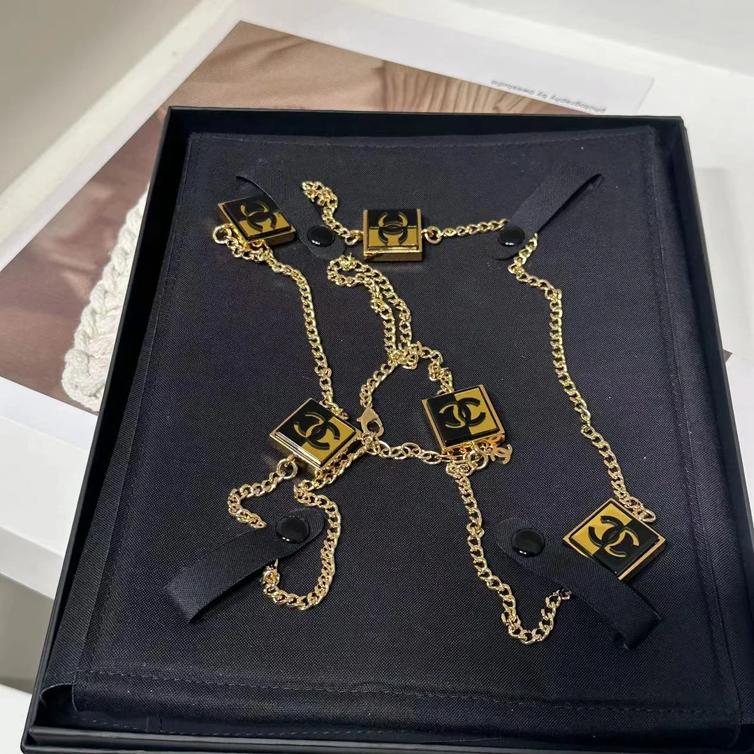 全新未使用  HIHI/Chanel 24S 双C方块项链/9066906