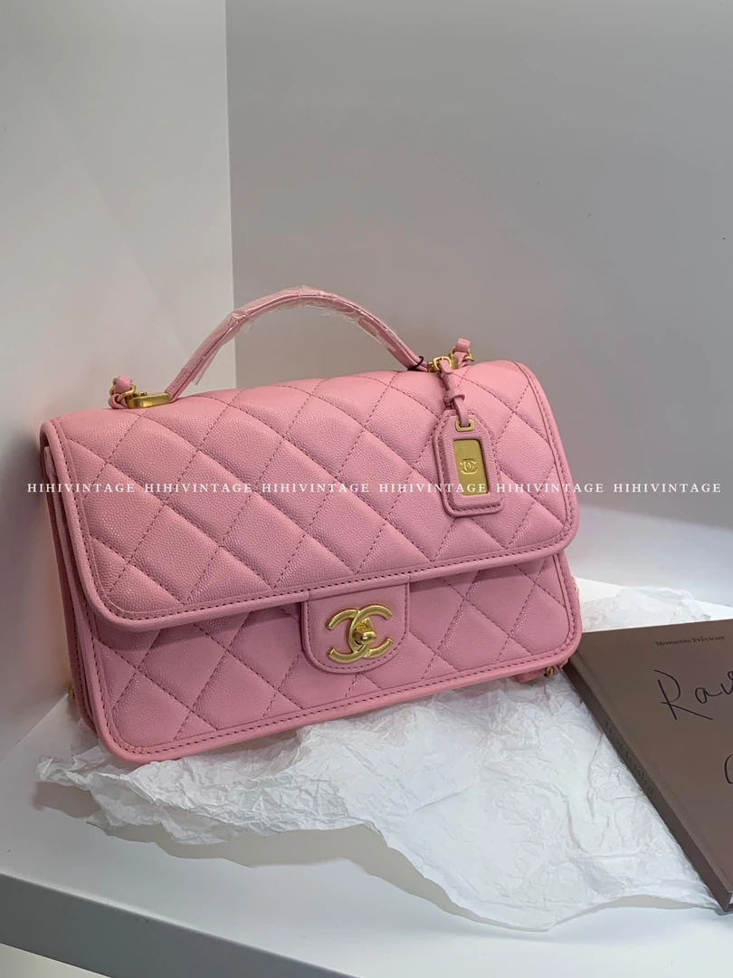 99新  HIHI/Chanel 粉色横版复古邮差包 金扣/5602364全
