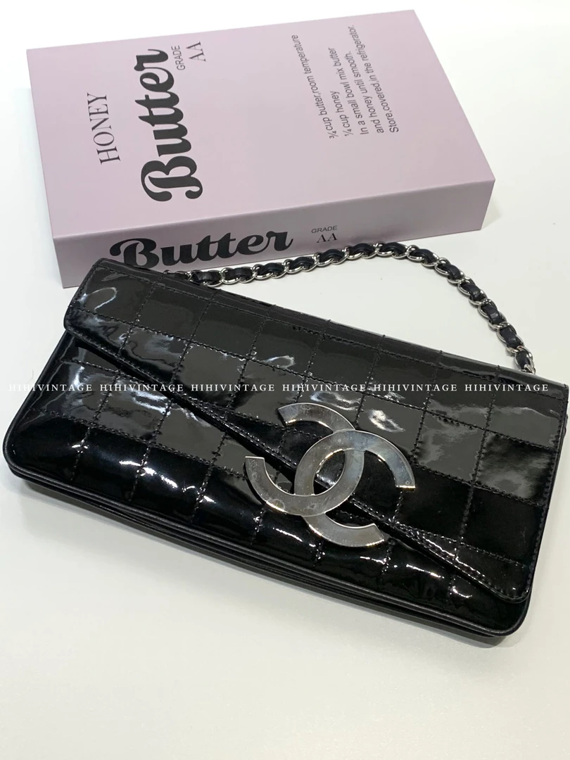 95新 Chanel/香奈儿 HIHI/ 黑银大LOGO漆皮冰格单肩包9开/5604364