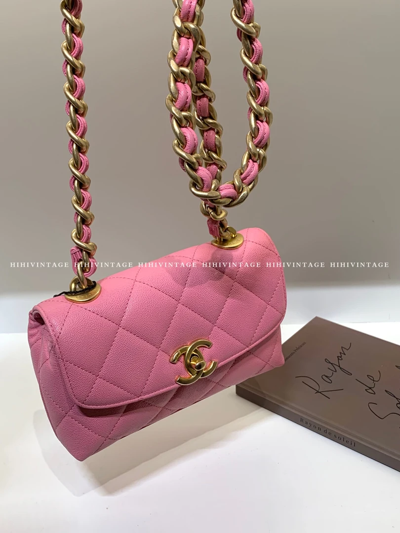 99新 Chanel/香奈儿 HIHI/Chanel 粉色粗链条斜挎包 金扣 芯片款
