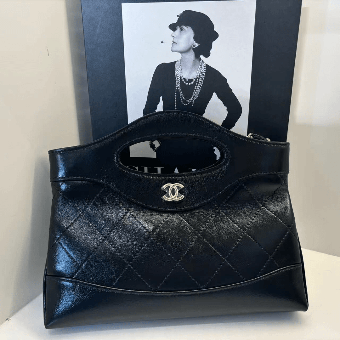 全新未使用 Chanel/香奈儿 HIHI/ 24C 黑金牛皮横版Mini31Bag