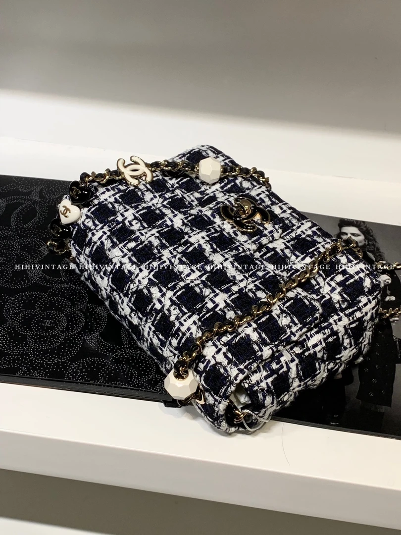 全新未使用 Chanel/香奈儿 HIHI/黑白粗花呢珐琅爱心链条方胖子