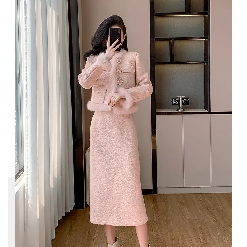 2024冬季新款法式气质保暖加厚套装毛毛外套高腰显瘦百搭中长款裙