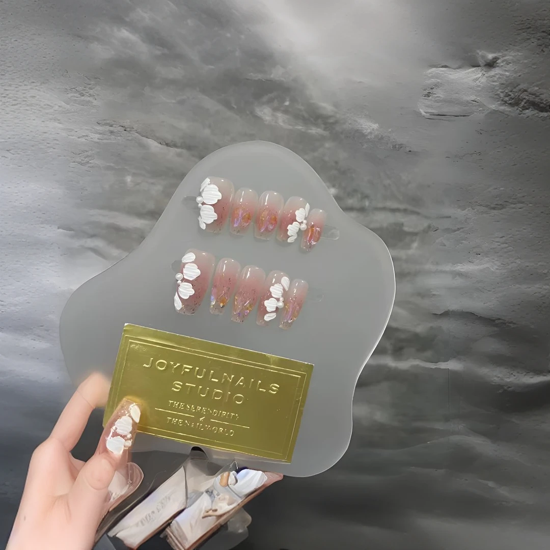 【温精灵冰花】纯手工穿戴甲光疗甲气质穿搭可替换美甲贴片