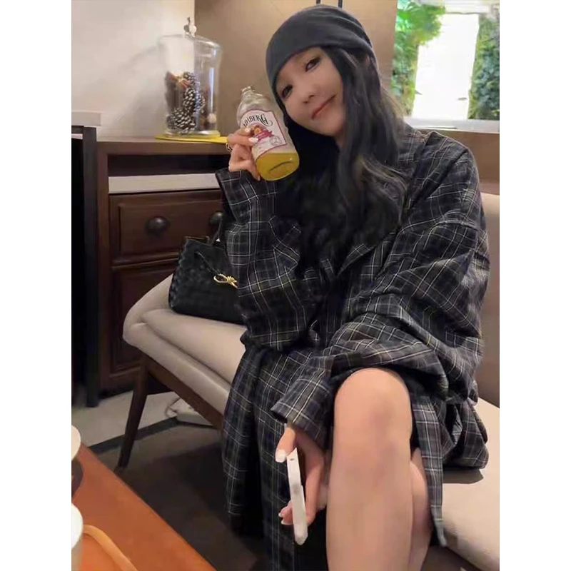 设计感小众潮牌宽松衬衫女欧货秋季长袖中长款宽松格纹美式上衣潮