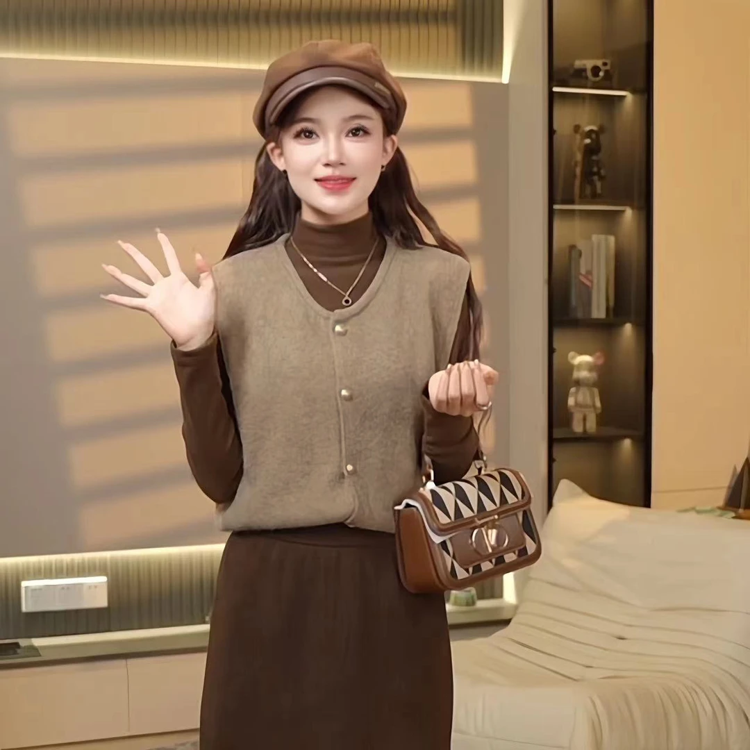 2024秋冬新款针织马甲今年流行轻奢韩剧气质百搭上衣美拉德穿搭w
