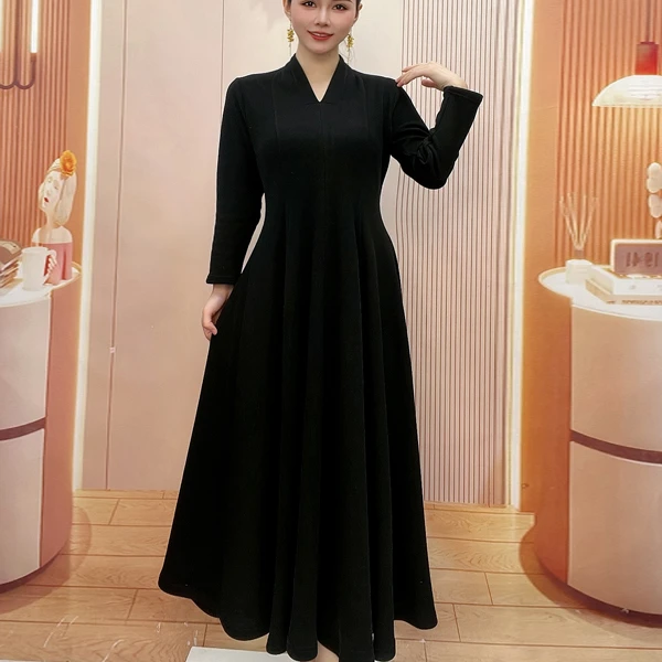 中老年冬装加绒连衣裙高档弹力修身大摆裙妈妈装减龄纯色长裙子女