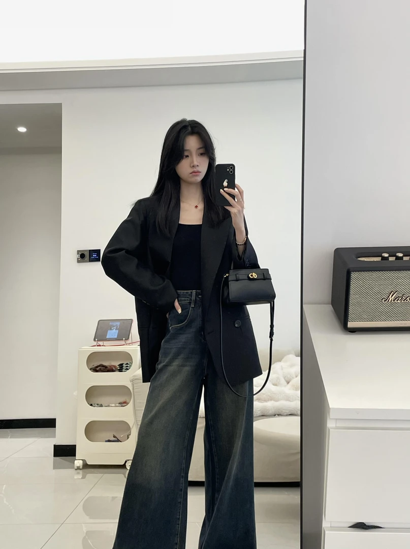 高级感黑色西装外套女2024秋季休闲韩版宽松气质西服牛仔裤两件套