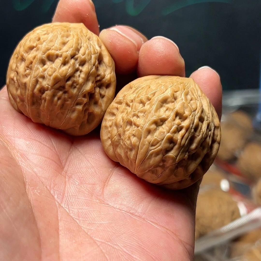 文玩核桃吊坠M****o铁锤