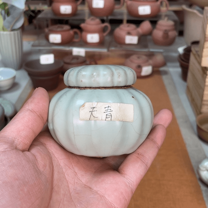 壶老段烧陶瓷茶器。