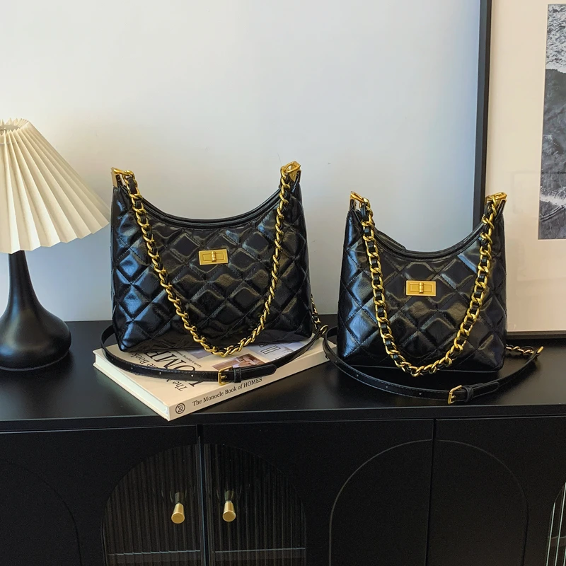 大容量女包托特包通勤女包新款爆款2024秋冬黑色小香风链条单肩包