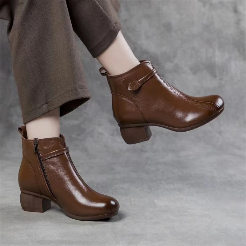 秋冬2023新款复古真皮单靴女粗跟短靴女民族风中跟单靴女士皮靴