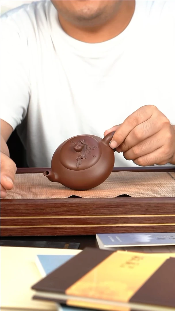 【闪购商品】紫砂茶壶底槽青合欢 寿桃扭