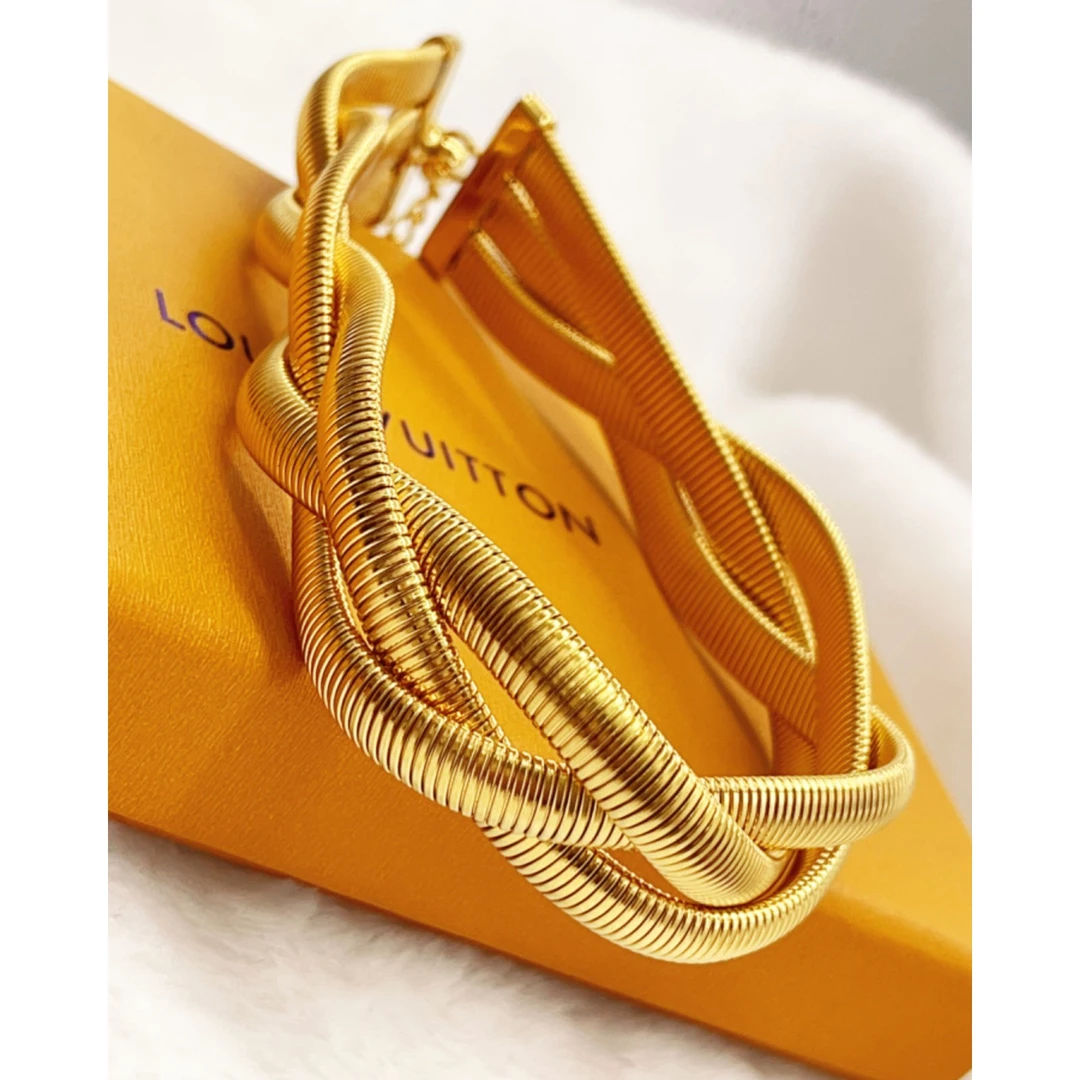 钛钢项链 时尚走秀打牌款气质轻奢百搭复古项链