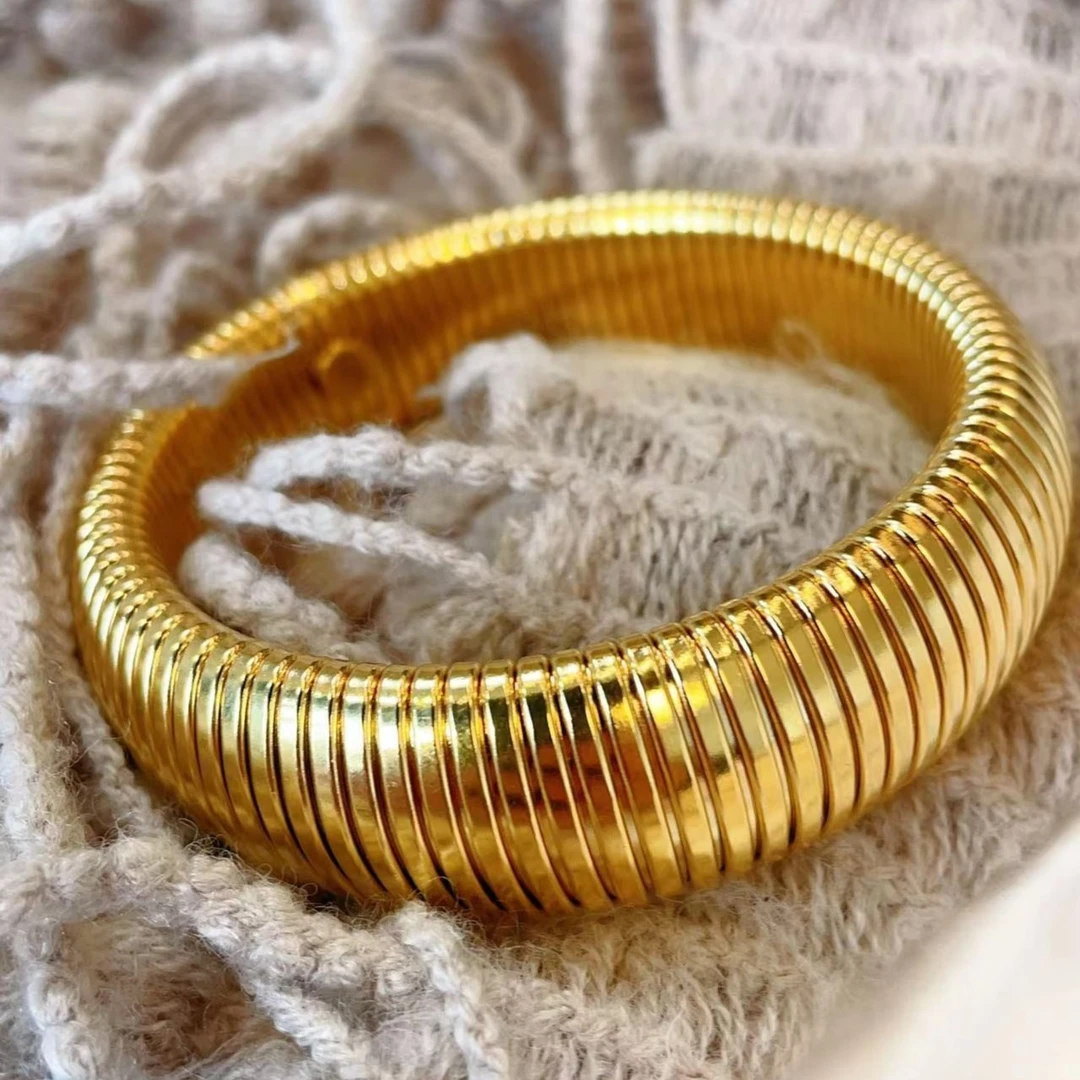 钛钢手镯 加大加宽重工设计单层弹力手镯气质金色个性款时尚气质