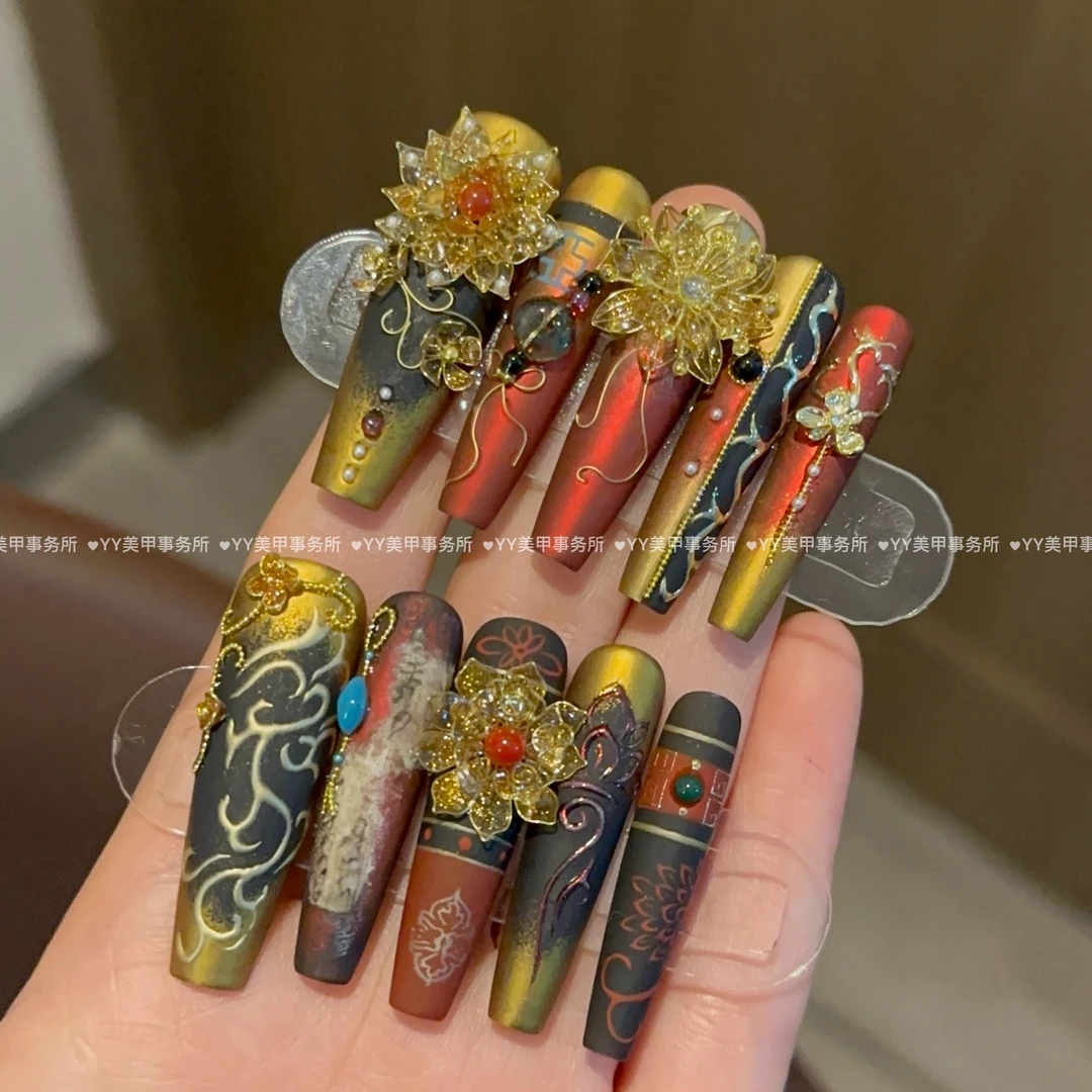 观虞 03 下单后联系客服改发货时间否则无法制作    纯手工穿戴甲