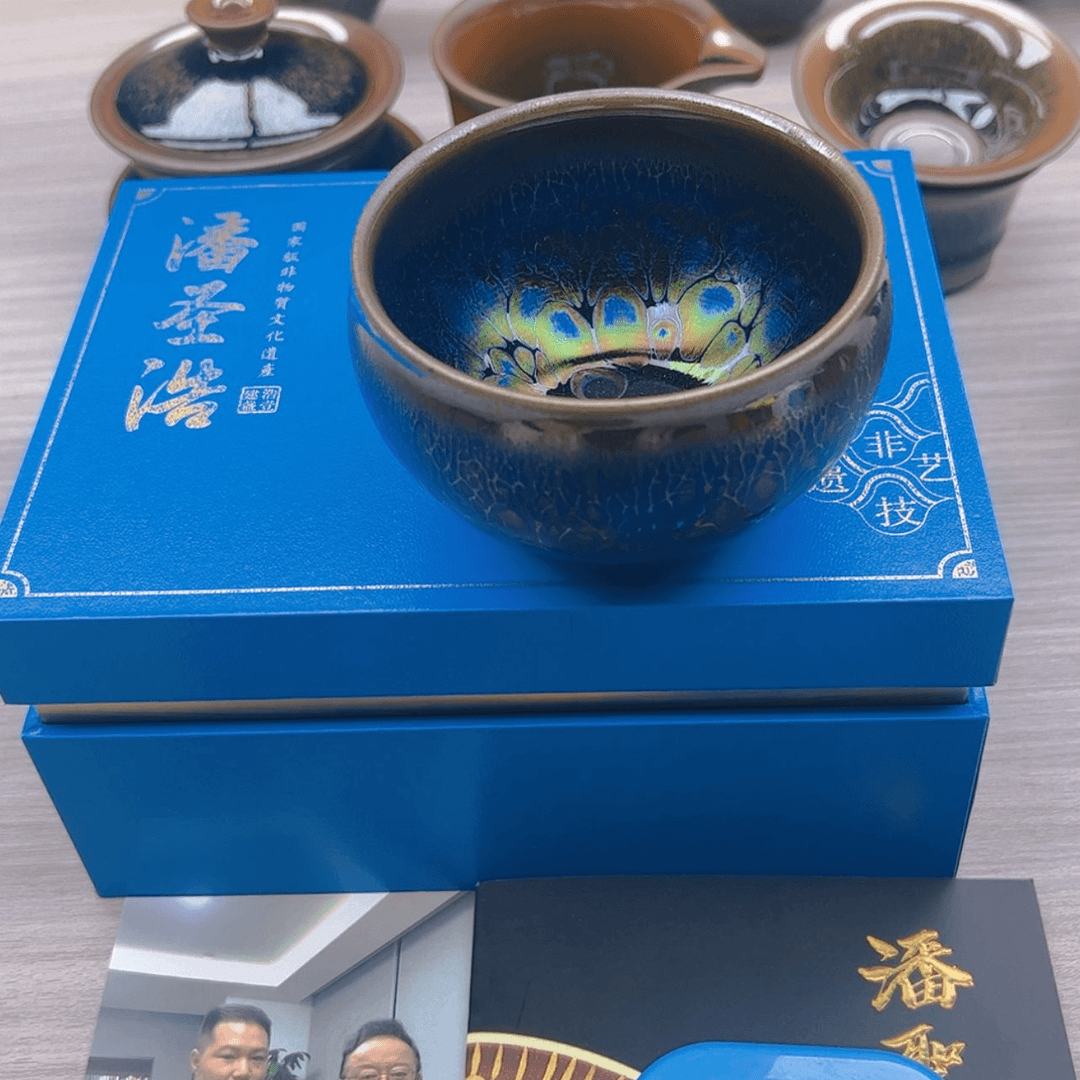 【闪购商品】骨瓷摆件朱*1