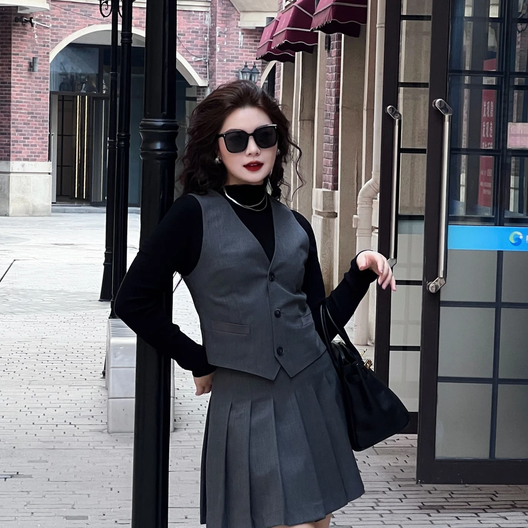 GIRDEAR/哥弟新款百搭V领单排扣绅士风造型西装马甲1400673