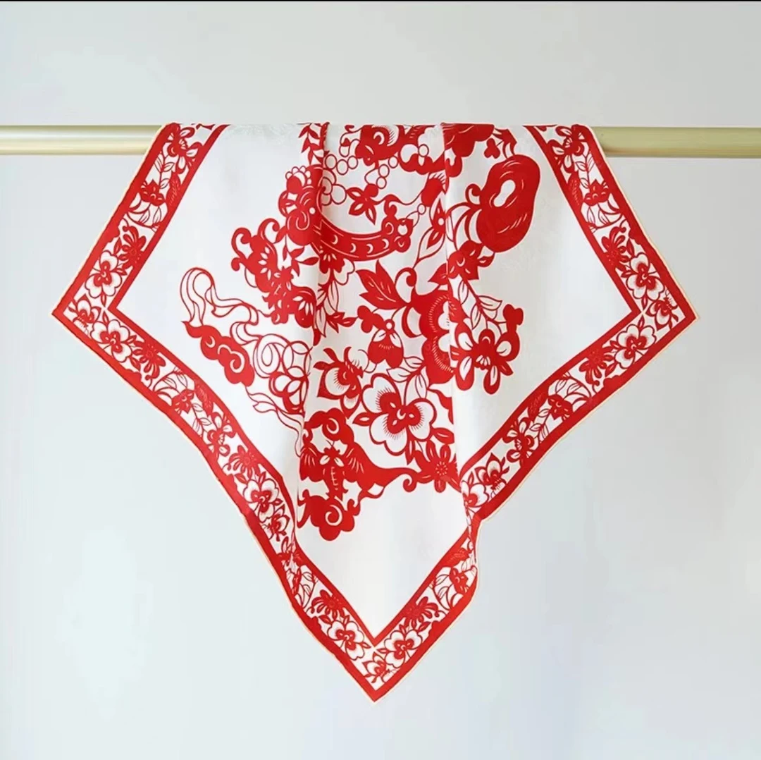 C667【年年有鱼】70*70香云花萝方巾气质百搭时尚复古围巾披肩丝巾