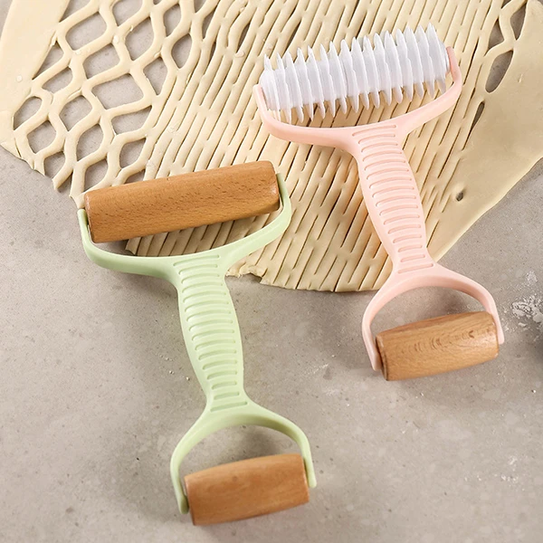 【省钱风厨具】家用滚轮擀面杖网格拉网刀面皮器二合一多功能面粉棍