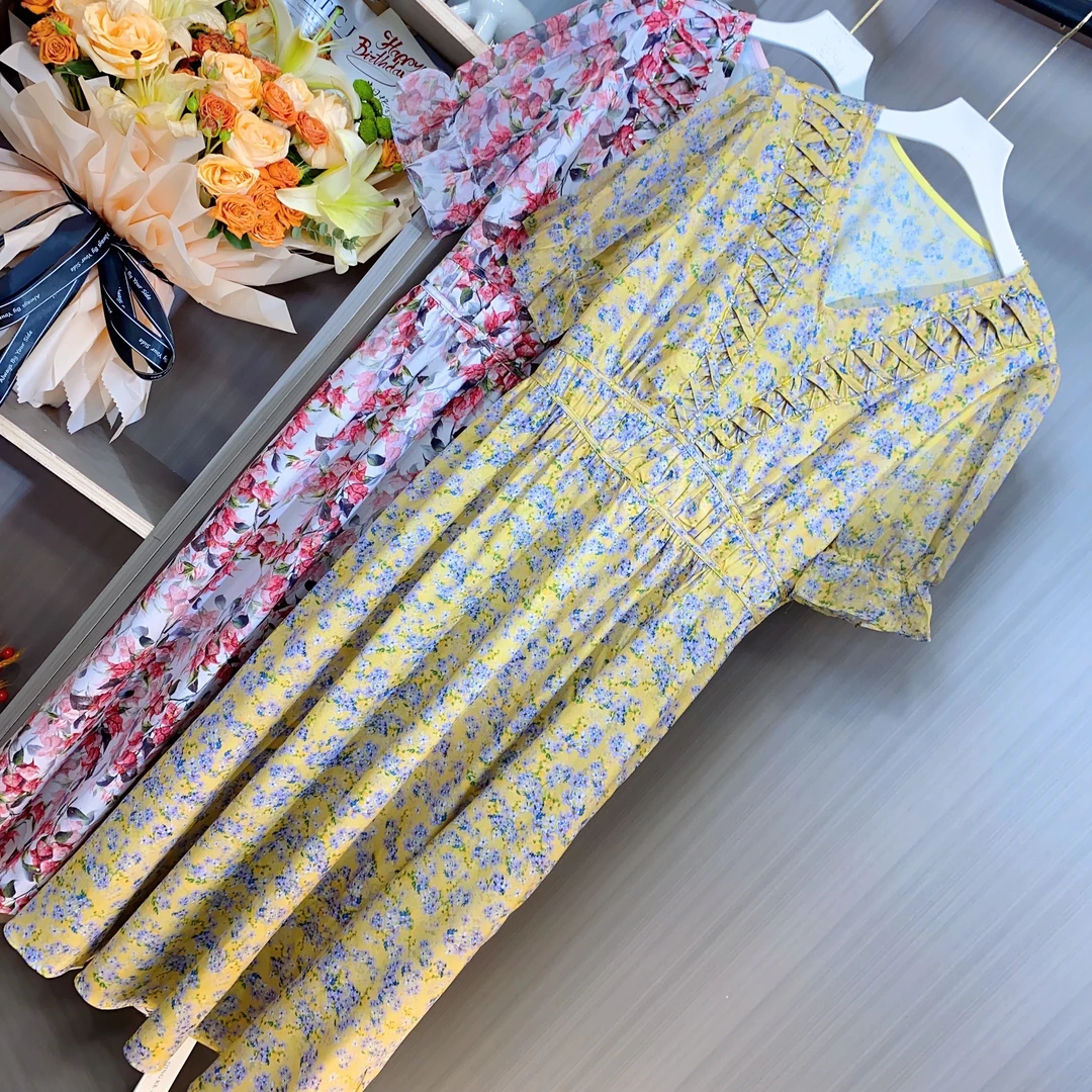 K122碎花连衣裙2024新款女装连衣裙显瘦轻薄