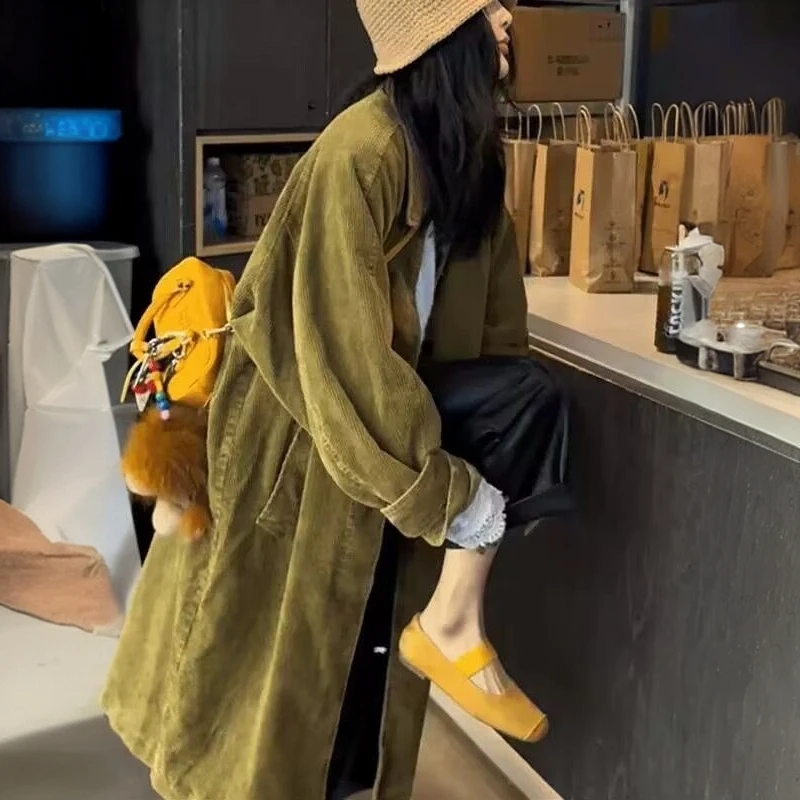 大码胖mm300斤复古芥末绿灯芯绒风衣秋冬季中长款外套小众大衣女2